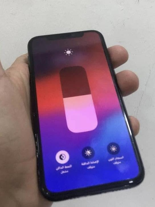 سلام عليكم
١١ برو فقط برو 
ذاكره ٢٥٦ الجهاز مبدل لي بورد وشاشه
بطاريه ١٠٠ فيس إيدي متوقف باقي الجهاز شغال كامرات اتصال فرمت حدث كلشي شغال ونضيف كلش الجهاز 
سعره ٢١٠ وبي مجال بسيط مكاني كربلاء قرب فندق البارون  توصيل موجود استفسار *********** واتساب موجود
