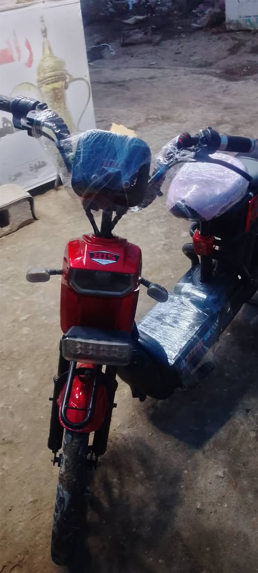 السلام عليكم
دراجه شحن  للبيع كامله مكمله نضيفه حيل 
بطاريات جدد كلشي شغال بيها (السعر300) وبيها مجال
***********
