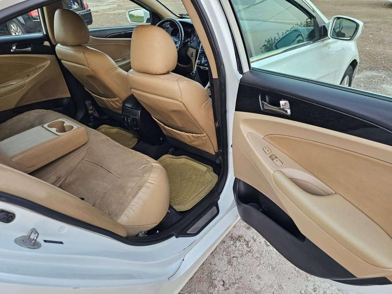 سوناتا 2013 وارد امريكي بيه  قطعتين صبغ بس رش وبارد بل باب موضح بل صوره سياره فول مواصفات واحد عله واحد  محرك 2400جديده سياره ماشيه 73حقيقي سياره جديده وجاهزه من كل نواحي رقم بابل مشروع وطني تحويل مباشر سعر 110مكانهه كوت للاتصال فقط ***********
