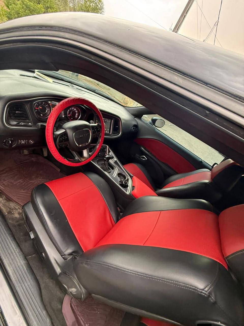 للبيع دوج جالنجر اسود
السياره 2015 SXT  مطلوبه كمرك قرار 48   
محرك 6 سلندر 3600 
داخل جلد احمر كشن كهرباء شاشه كاربلي 
حادثها من امريكا موضح مابيه ضرر
رقم بغداد رقم الماني بغداد   سنويه عضم عاج  
مسويلها ادامه جديد صدر جديد كامل و تخم تاير جديد
السعر 95 ورقه 
مكان السياره ديالى أو بغداد 
***********
الشراي يخابر ويتدلل بيع او مراوس
