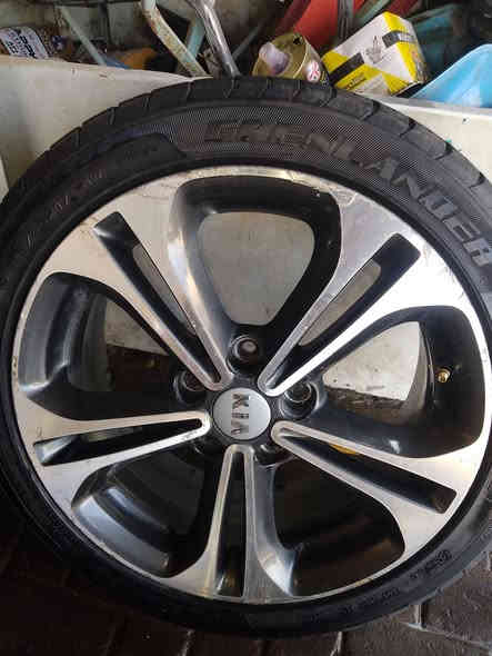 ويل كب سيراتو نضيف للبيع مكان نجف حي الانصار رقم موبايل *********** سعر 300 او بي مجال
