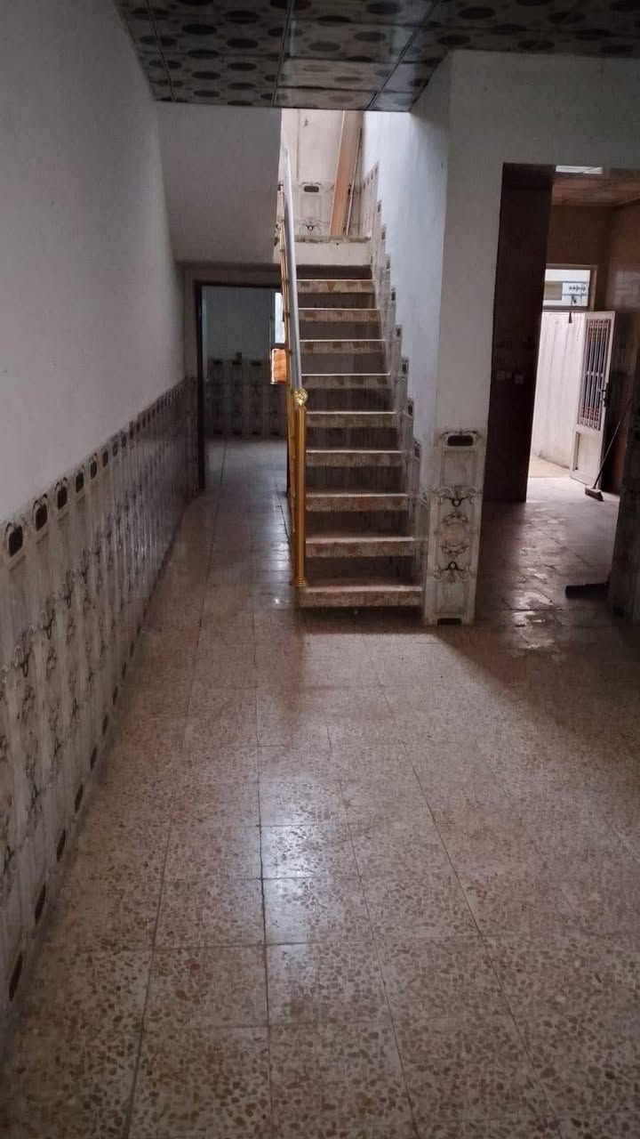 دااار للايجار حي ميسان قطاع 22شارع 12
المساحه 100مصر غرفه وصاله ومطبخ اوصحيات استقبال سعر الايجار 325الف مكتب الجبوري للعقار بلخدمه،***********
