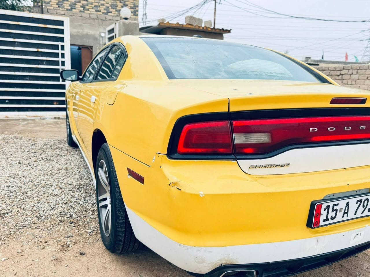 سلام عليكم جارجر للبيع 12 بيها فخذه جهت السايق وضربه بجاملق لخلفي جهت لعبري سياره جاهزه كير مكينه حداديه تبريد تدفئة ويل خليجي
خطها شطره نجف مصفره هيئه ومرور رقم دولي مداور ثاني يوم سعر 118وبيها مجال قليل 
مكاني ناصريه شطره
***********
***********
