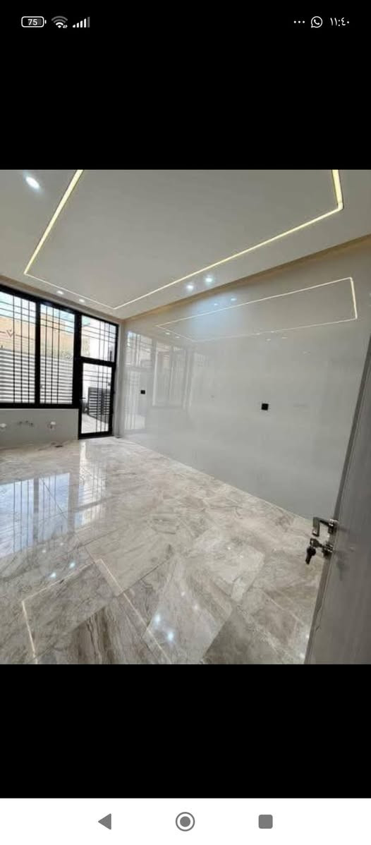 دار للبيع مساحه 150 متر حي الجامعه واجهه 7:30 نزال 20 منطقه 26 موقع مميز بناء درجه اولى السعر 480 مليون النجف الاشراف
***********
