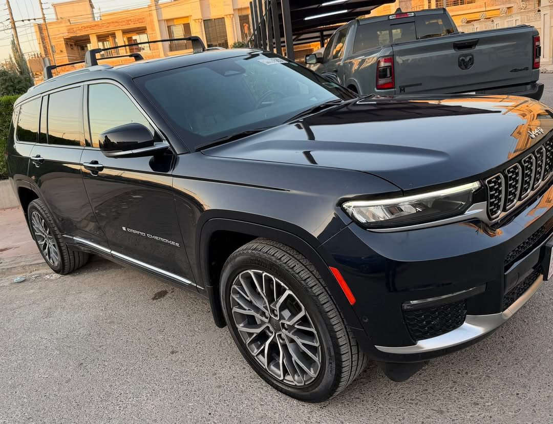 السلام عليكم
جيب سومت 2023 ( امريكي )
فول فول مواصفات فورويل بانوراما
رقم الشاصي 1C4RJKEG6P8732411
2 كلر اسود
الحادث 
الجاملغ خلفي طرف يسار وجزء من باب الصندوق وصبغ بنيد من امريكا صور الحادث موجودة مع الصور ايرباكات سليمه  00‎%‎


**إذا كنت صاحب هذا الإعلان وتريد حذفه لأي سبب، رجاءا أرسل رسالة إلى الدعم الفني**