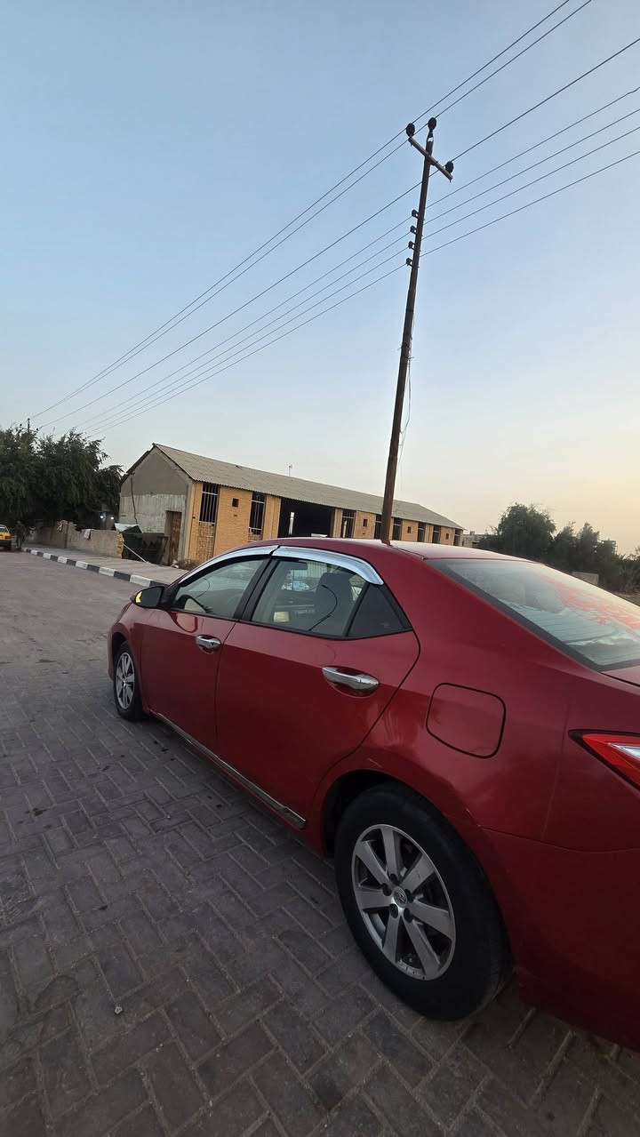 للبيع كورلا 2016 وكالة السياره مواصفات سقف شاشه كبيره تحكمات ستيرن مري شفط داخل لونين السياره بيها فقط الحادث بنيد وچاملغ  السياره رقم بغداد باسمي 

اخواني السعر 115 وبيها مجال للجاد واللي يريد يشتري يمرلي ويشلع عيوني وبرسم الخدمه اني 

مكانها كربلاء 
***********
