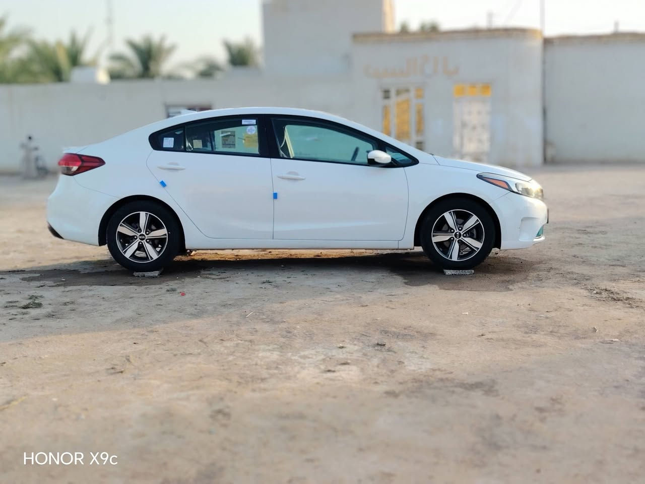 السلام عليكم للبيع مراوس كيا فورتي 2018 وارد امريكي حادث السياره تبديل باب 
 وصبغ الجاملغ والبنيد مكان السياره الناصرية الاستفسار كامل انتصل على الرقم *********** متواجد واتساب وخاص ماسنجر
