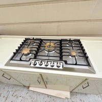 عندي هالأغراض  الكونتر تعلاكة مع سنك وطباخ ٣٥٠ الف وبه مجال  الديوان ٢...