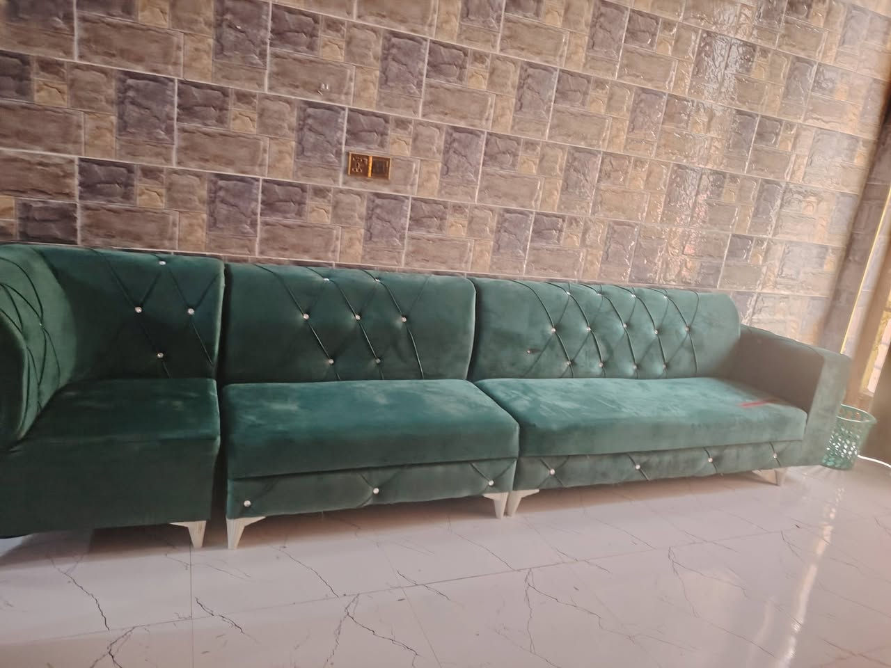 11مقعد السعر 190مكان بابل


**إذا كنت صاحب هذا الإعلان وتريد حذفه لأي سبب، رجاءا أرسل رسالة إلى الدعم الفني**