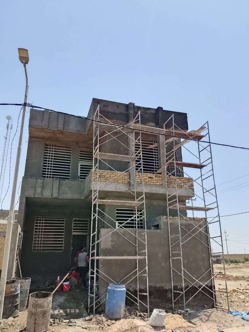خلفه لبخ متفرغ حالين نشتغل جميع المحافظات داخل خارج سمنت وجص وبورك 
داخل 
خارج
خشن 
وناعم
تكنيد 
طرطشه
نثر
تقطيع
اي شي بيك خير وتدلل
***********
