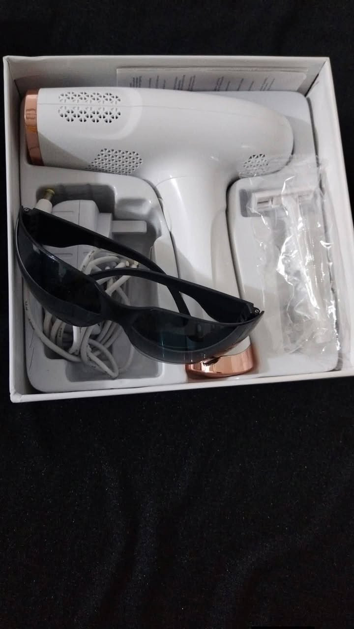 ب50يوجد توصيل
#مليون ضربة
جهاز ليزر منزلي
عدد الومضات: 999,999 ومضة .
مستويات الطاقة: من 5 إلى 9 مستويات للتحكم بقوة الومضة حسب نوع البشرة والمنطقة.
أنماط التشغيل:
وضع يدوي (للمناطق الصغيرة مثل الوجه والإبط).
وضع تلقائي (للمناطق الكبيرة مثل الساقين والذراعين).
شاشة رقمية (LED أو LCD): لعرض عدد الومضات المتبقية ومستوى الطاقة.
منفذ تبريد أو نظام تهوية: لتقليل الحرارة أثناء الاستخدام.
#ممستخدم


**إذا كنت صاحب هذا الإعلان وتريد حذفه لأي سبب، رجاءا أرسل رسالة إلى الدعم الفني**