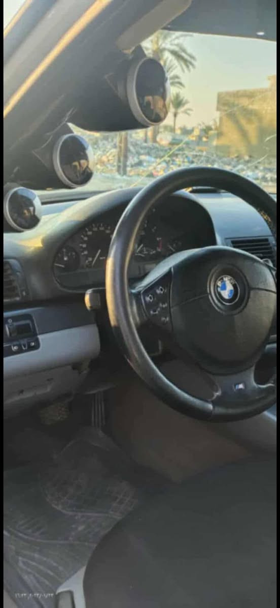 السلام عليكم 
للبيع 
BMW.  E46 2001
رقم بغداد مشروع وطني شرط الي يشتري يحول 
مكينه 25 فانوس مسكر
كير اوتو 
تبريد قطعتين 
صندوك كهرباء 
 جام اوتو 
كروز سرعه
سلايد روف 
مري جانبيه m
دوسات m
مازدات دخاني 
سستم صوت 
داخل جدا نضيف
بدون ضربه
قطعتين صبغ 
حداديه جديده 
مكينه وكير خير من الله 
تبريد شغال 
نقص 
الكيجات واكفه فقط 
عنواني بغداد الدوره شارع ٦٠ 
سعر 57 وبيها مجال 
***********
