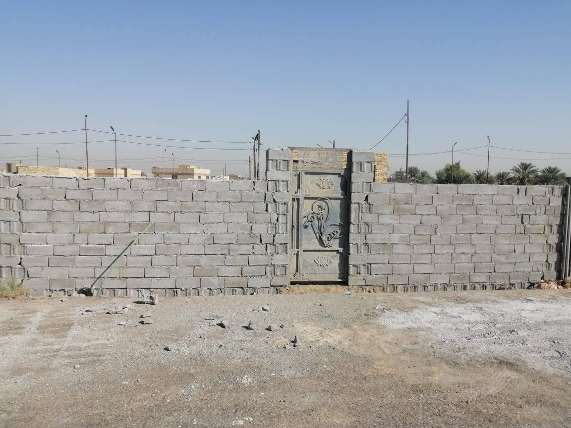 1/قطعه زراعيه..
2/مساحتها /200 متر 
3/موقعها / الديوانية على الطريق العام منطقه الطيارين قريب على مجسر المطاط وتحديدأ مقابيل مجمع السفير للسيراميك خلف سكه القطار مباشرتأ 
4/ القطعة ضمن حدود البلدية 
5/القطعة مشموله بقرار تطويب الاراضي الزراعية الجديد وتم ترقيمها وتسجيلها وتقديم معاملتها الى مديرية بلديه الديوانيه
6/القطعة متوفره فيها كافة الخدمات من ماء وكهرباء وتبليط ومسيجه حديثأ كما مبين في الصور 
7/القطعة مسجلة بأسمي 
8/ القطعة تباع كلها او نصفها 100متر مو اشكال نقدأ أو بالأقصاط
9/ في حالة الرغبة بالشراء التواصل على هذا الرقم 
***********
#الجميع
