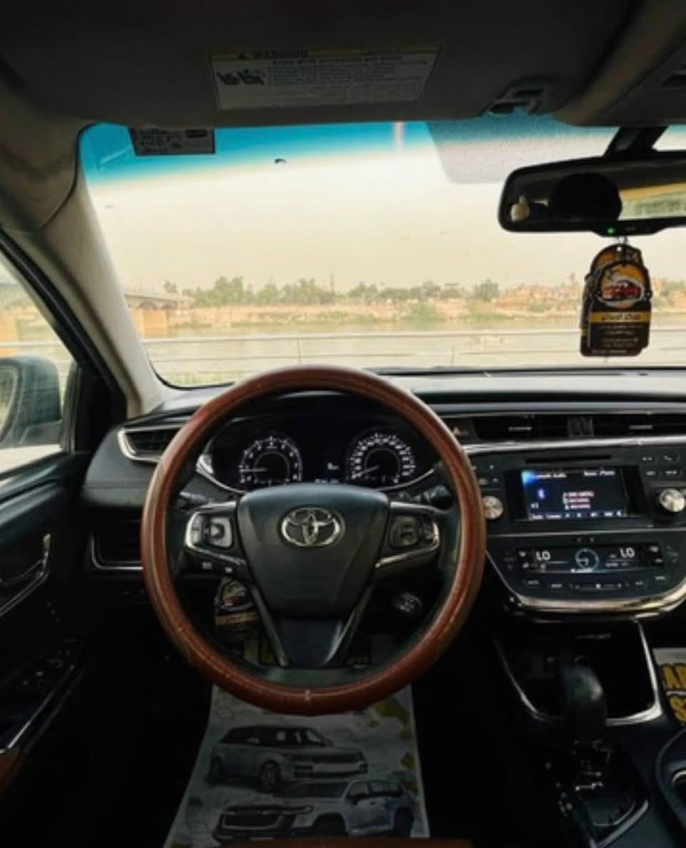 افلون خليجي رقم  بغداد بااسمي دولي موديل 2013 قطعه وحده فقط رش اثر شخط باب سكن  . كير محرك مكفول اللون ابيض صدفي لمتد كامل مواصفات. تدفئه تبريد كشنات تبريد خلفي امامي. 
حساسات امامي خلفي 
 سلايد روف
ثلاث سرعات قياده 
اربع تايرات جديد
 السعر ١٩٢ وبي مجال 
مكانها كركوك
اتصال***********/////***********
