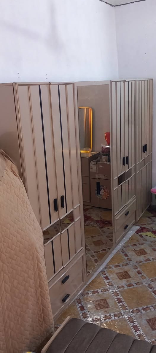 غرفه تركيه للبيع المكان العماره ***********
