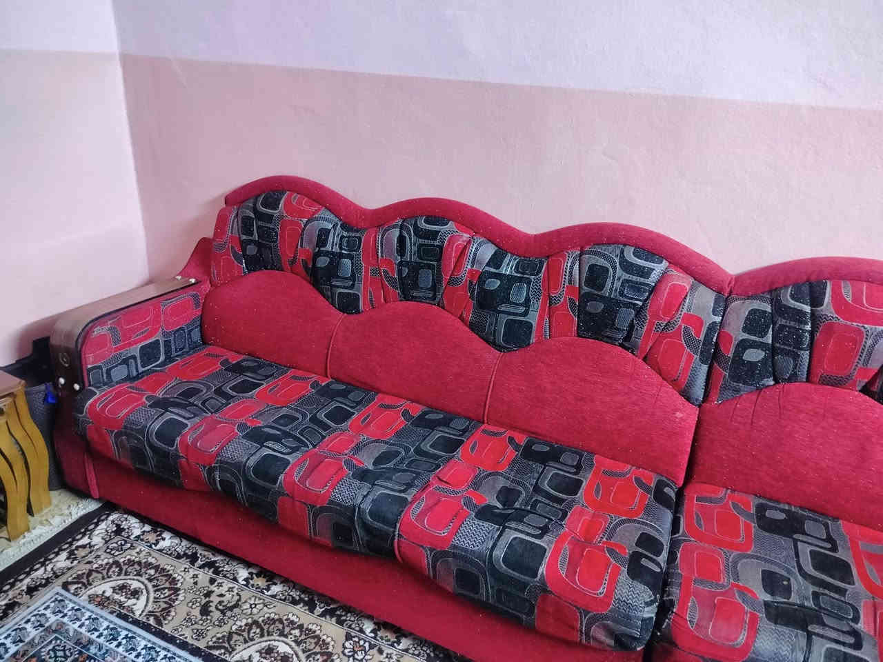 خشب عراقي درجه اولى ثقيل النضافه 80لي 85 السعر250 العنوان دورت المحطه الايمن ***********
