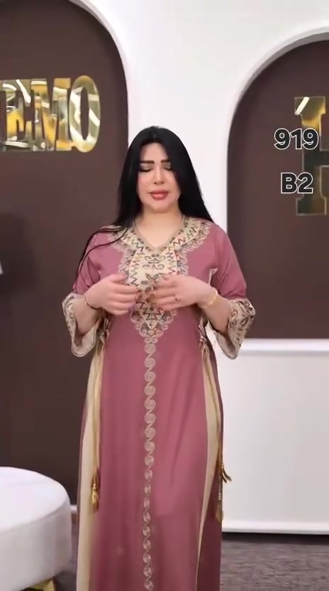 كلابيه كشمير مطاط من ماركه هيمو 
كلوش وحزام 
القياسات L XL 2XL
يوجد 16 لون 
وكل درزن4 الوان 
https://t.me/Al199306011981FF


**إذا كنت صاحب هذا الإعلان وتريد حذفه لأي سبب، رجاءا أرسل رسالة إلى الدعم الفني**