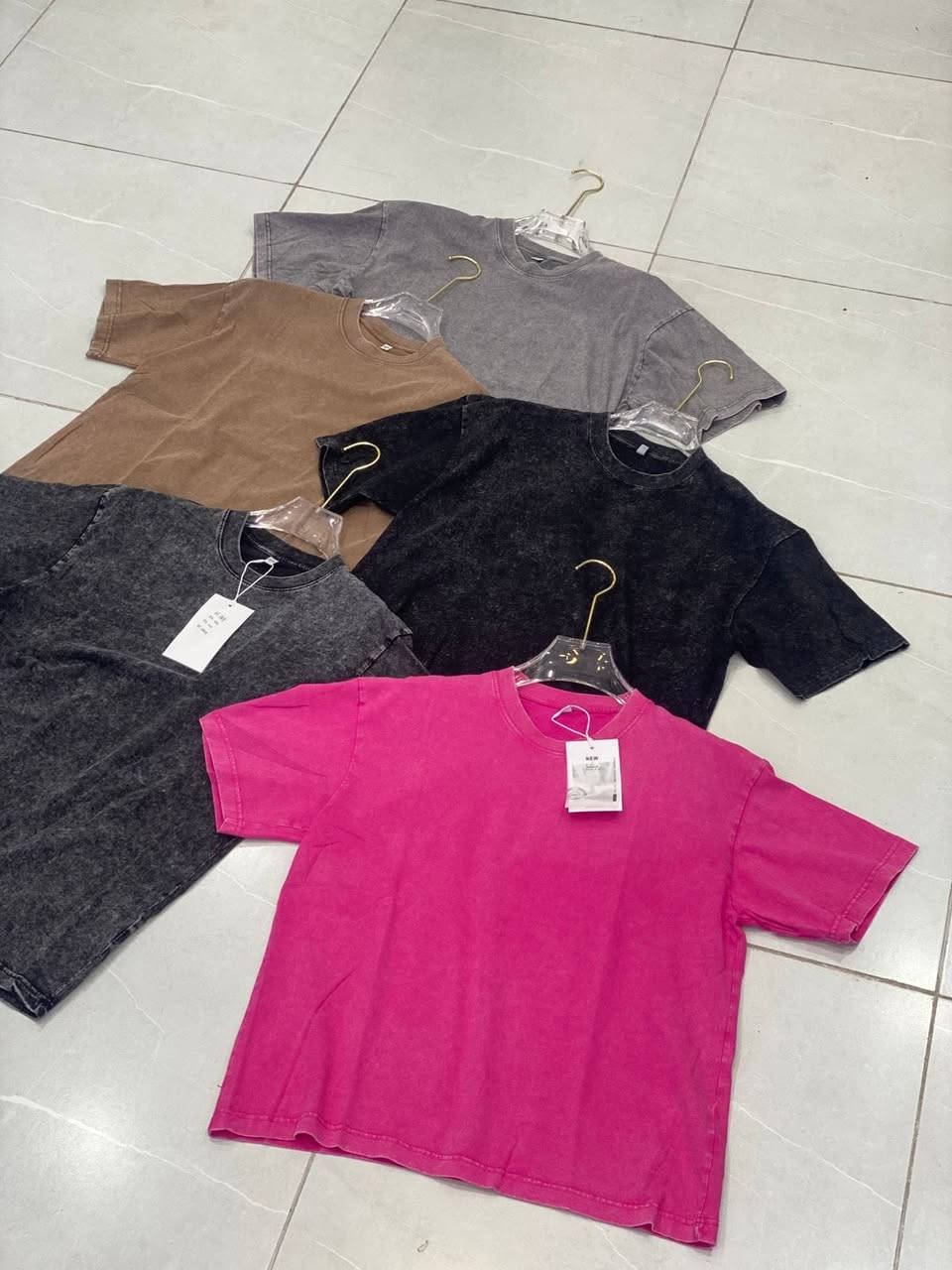 جديد ب 10 الف فقط
٣ قطع ب 25 هاف
قياسات l xl xxl xxxl xxxxl قالب صيني


**إذا كنت صاحب هذا الإعلان وتريد حذفه لأي سبب، رجاءا أرسل رسالة إلى الدعم الفني**