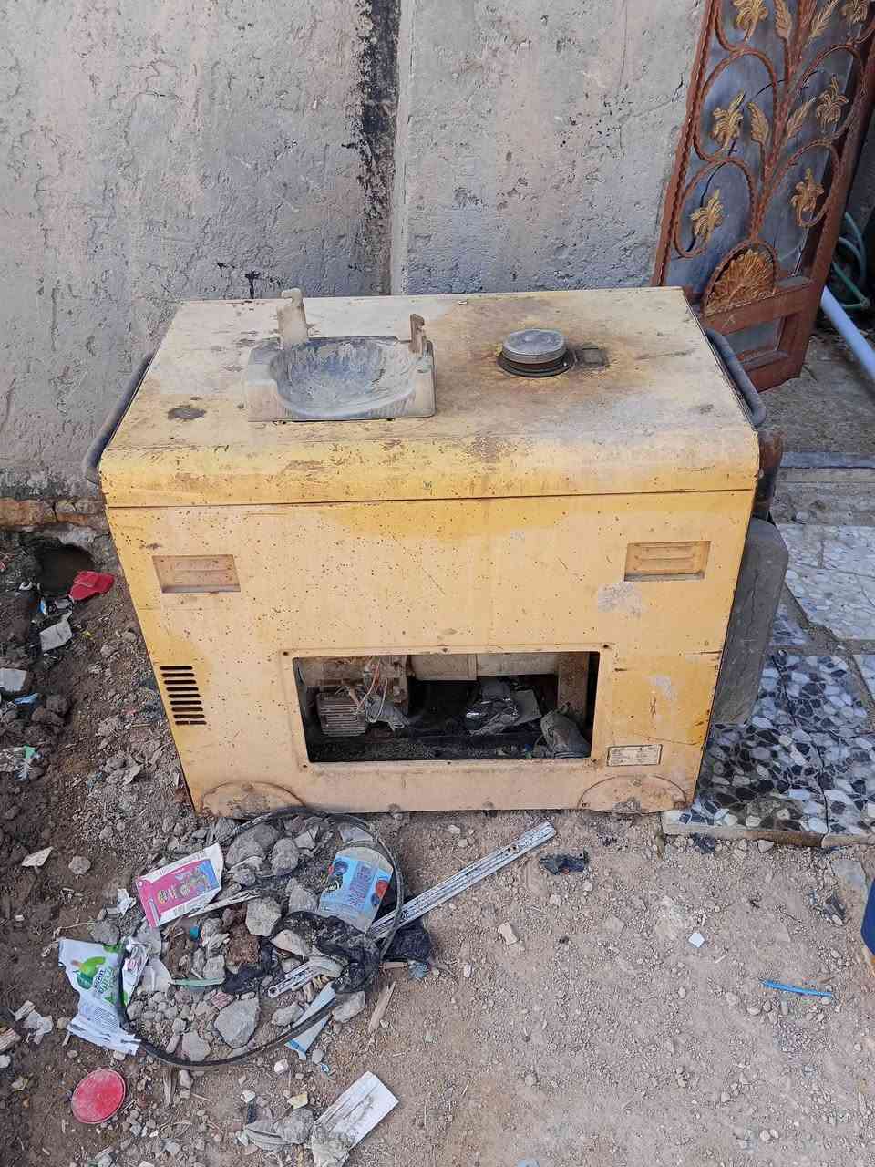 اغرض للبيع مكان النجف اي استفسار  اتصال ***********
