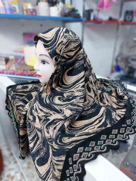 ✨ حجابات وكوزمتك الهادي 2  ✨
😍 بسبب كثرة الطلب على موديلاتنا المميزة… بَقَت آخر الكميات 👇

🧵 ربطة قطنية — باقي فقط قطعتين ✌️
🌸 ربطة قديفة بإطار ستراس — باقي 4 قطع فقط 🔥

💖 الموديلات انباعت بسرعة بسبب نعومة القماش وجمال الشغل
⚡️ اللي تلحك تاخذ آخر القطع… تربح!

📍 متوفر حصراً في محل حجابات وكوزمتك الهادي  
😊 نورتونا
للحجز واتس اب ***********
العنوان  بابل   الحلة  البكرلي الفرع المجاور لمدرسة بردى
