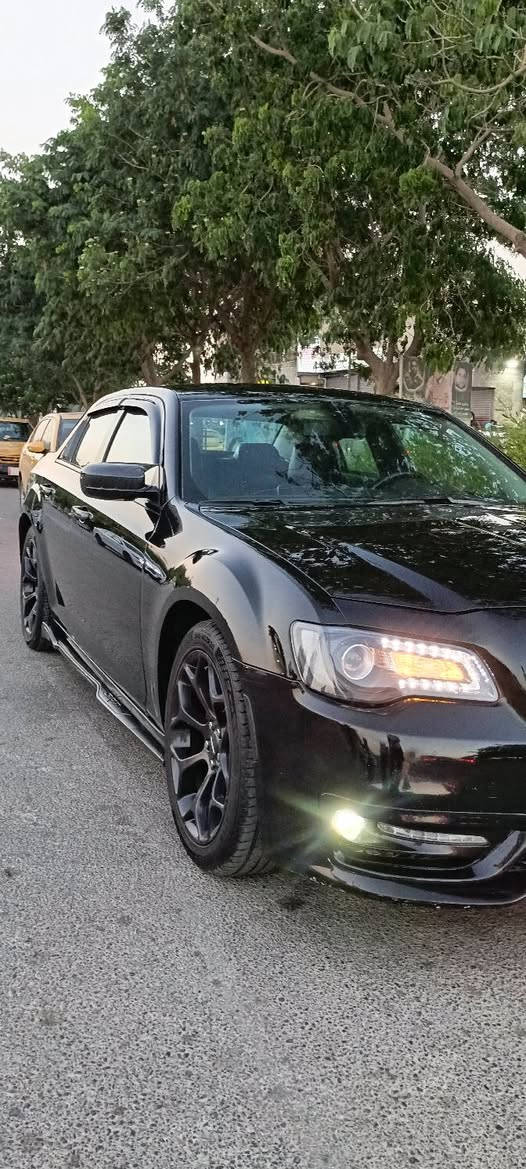 السلام عليكم
للبيع فقط حبايبي 
#اوباما 2019 سعرها 188
ومجال بسيط
ماشية 95000 ميل 
تو ويل اصل وموديل اصل 
مكينة 3600 مكفولة من فتح برغي والكير كذالك..
السيارة بدون صبغ عدا ذيل جاملغ الامامي 
حادثها كلة بارد ومبدلة الجنطة فقط..وسونار موجود..
السيارة هزة وسنوية كاملة جديدة وتحويل شرط باسمي 
مكاني الكرخ قرب السيدية 
م/***********
بلازحمة اكتب تم لرفع المنشور 
والتوفيق للكل حبايبي..
