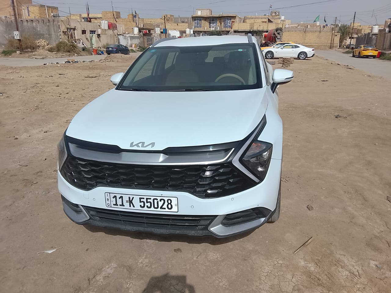 سلام عليكم
سبورتج خليجي مديل2025 رقم بغداد بأسمي

السياره كفاله عامه عدا هاي الضربه بالباب مال السايق 

اليوم انطخت عندي السياره ماشيه 9000

السياره بعده بالضمان تبديلات الدهن مامخلصه 

رايده 230 وبيه مجال كلش بسيط
للاستفسار ***********
