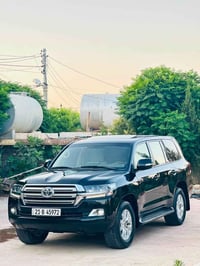 لاندكروزر GX V8 • ٢٠٢١ • ٦٦٠٠٠ كم
