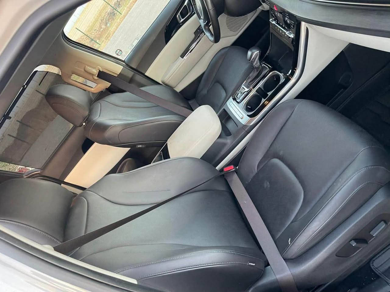 كيا كرنفال محرك 6سلندر فول VIP
تسجل أول مرة سنوية وبصمة

السيارة:

بنيت صبغ فقط

بدون دواخل

ايرباك ستيرن راجع بلادي

المواصفات:

فول VIP

سياره بيه كتاب تظليل نسبه التظليل 80%

8 راكبا

تبريد مركزي

نظام تبريد

كشنات جلد

سيف

ميموري

رادار أمامي وخلفي

رادار يمين ويسار

أوتو ستوب

أوتو بارك

تحديد سرعة

لايتات ليد عدسة

5 بصمات

باب جك وسحب

بردات بلادية

رقم السليمانية

تريد تحويل تريد وكالة 
مكان سياره واسط قضاء الزبيديه 
رقم صاحب سيارة

📞***********

