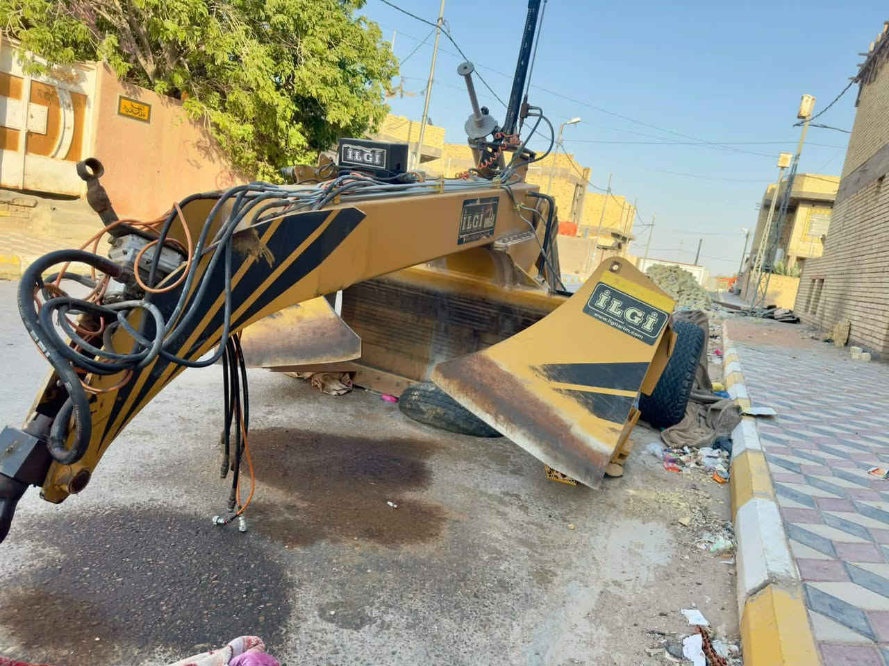 🔥 للبيع – مسطرة ليزر ILGI بطول 4 متر 🔥
للبيع مسطرة ليزر (Laser Screed) ماركة ILGI الأصلية، بطول 4 متر.
✅ استخدام قليل جدًا
✅ بحالة ممتازة
✅ ما مفتوحة ولا بيها أي تصليح أو تبديل
✅ جاهزة للعمل مباشرة
✅ نظيفة وعملها ممتاز
مناسبة لأعمال تسوية وصب الأرضيات الخرسانية بدقة وكفاءة.
📍الموقع: الديوانية – قضاء البدير
💰السعر: على السوم
📞 للاستفسار والاتصال:
***********
الجاد بالشراء فقط، والله يبارك للجميع.
