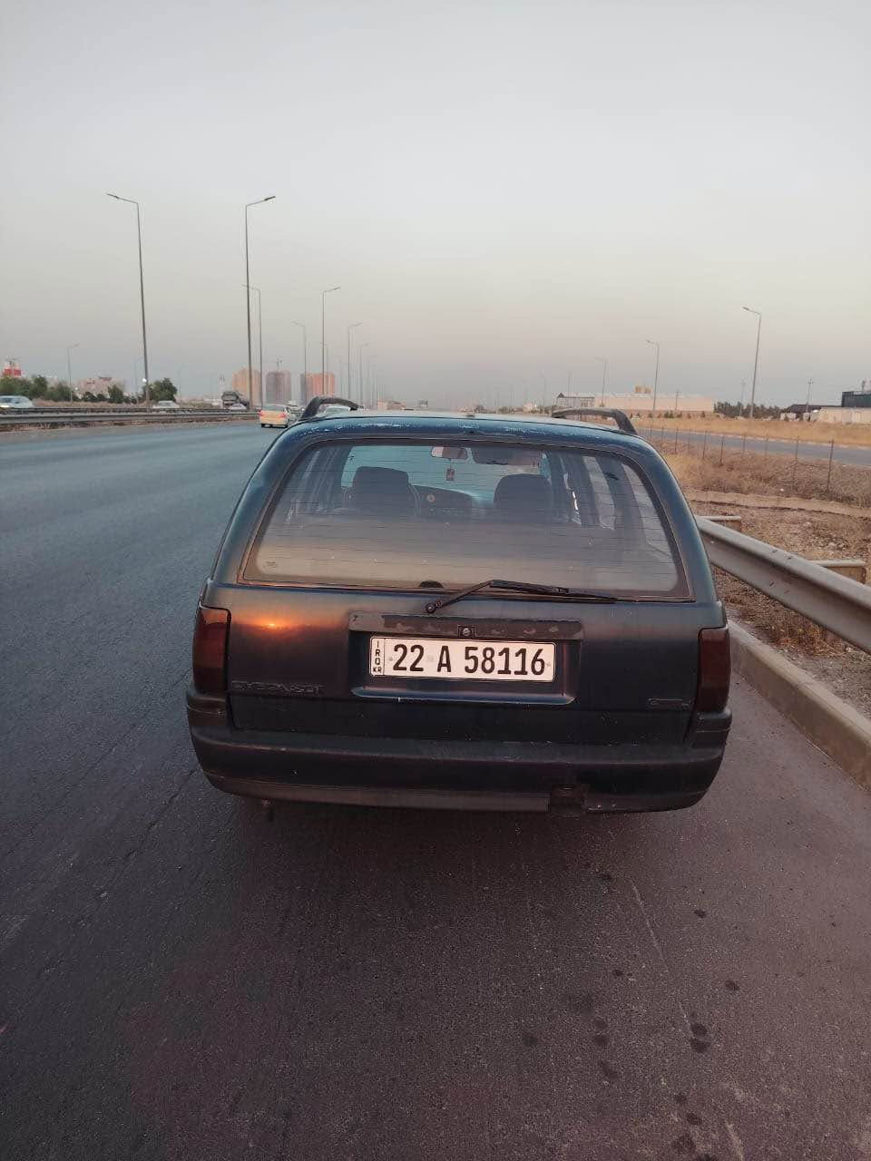 oppel omaga 1990
ئۆپڵ ئۆمێگا ستەیشن 1990بێ لێدران  سەیارەیەکی هەتا بڵێی خاوێنە بێمەسروفە تەقەو ڕەقەی نییە گێرو مەکینەی ئەوروپی لۆک بەشەرت کلاجو عەینەی نوێ هەموو قەلبی لەسەر بیلادییە ڕەقەم نوێ هەزەی تازەیە سەنەوی هەتا 2030 تازەیە نیزیک 5 وەرەقەی غرامە لەسەرە دوای ماحمەلە بۆت دەگەرێنمەوە تکایە ئەگەر کڕیارنی تەلەفۆن مەکە لەگەڵ ڕێزدا   ***********    نرخ 34 تۆزێ مەجال . أربيل, العراق
