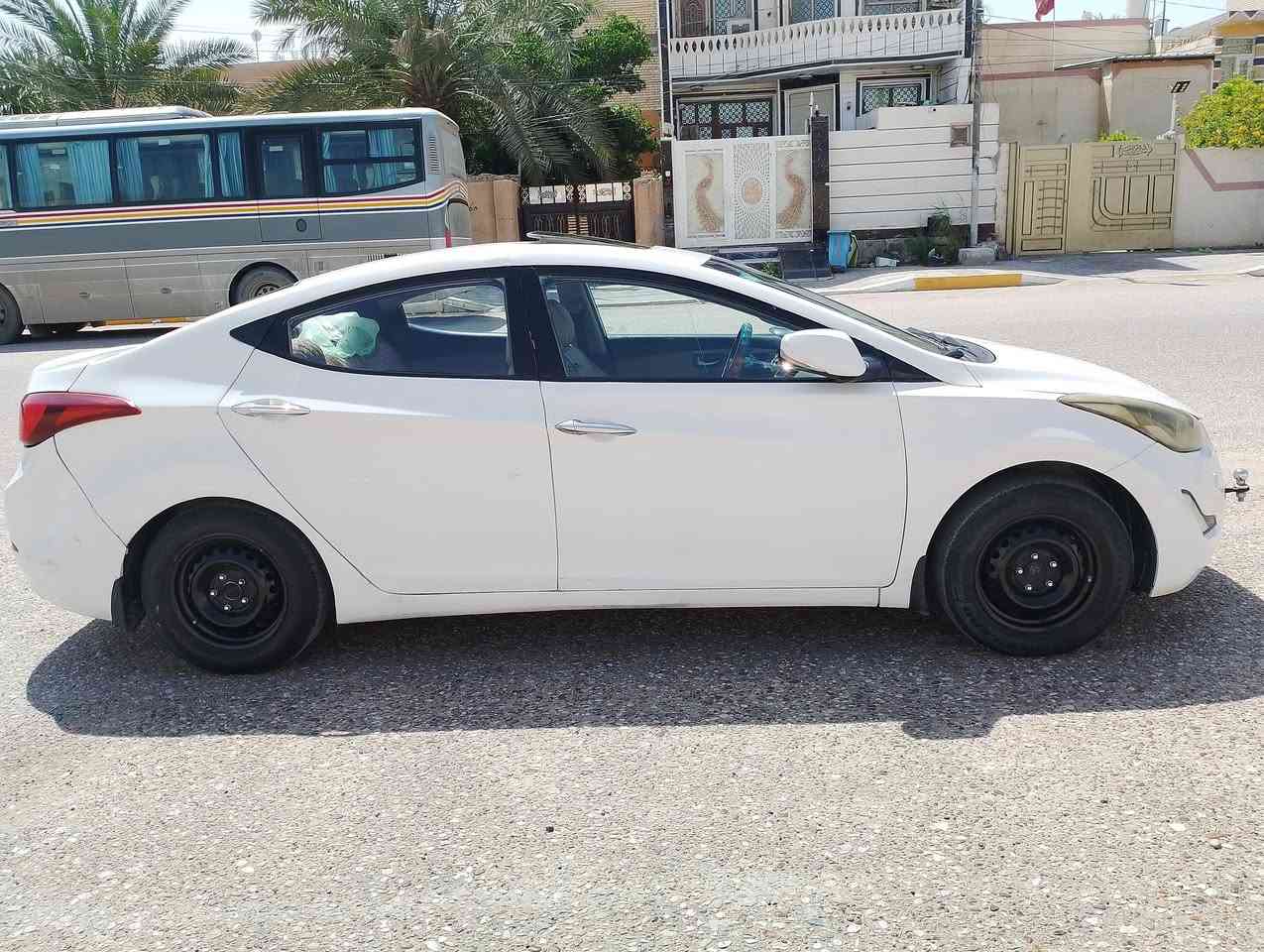 يا الله سلام عليكم اخوان لبيع النترا مديل 2015 خليجي بسمي رقم بغداد الدولي بيهه رش صبغ كم قطعه ابيع حزام هيه مو حزام بس ابيع حزام بدون تكم محرك 1800دوش محرك كير مكفولات ترايك وين ميعجبك حداديه قبل شهرين جديده مشط جديد  تبريد منضومه كامله قبل شهر شرط الفحص وشرط ثلج تبريد تدفئه مواصفات فتحه سلايت اشاير بل مري مري شفط شاشه كامره فول تحكم نضام ايكو السعر 102 وبيهه مجال كلش قليل مكاني كربلاء الحر ***********
