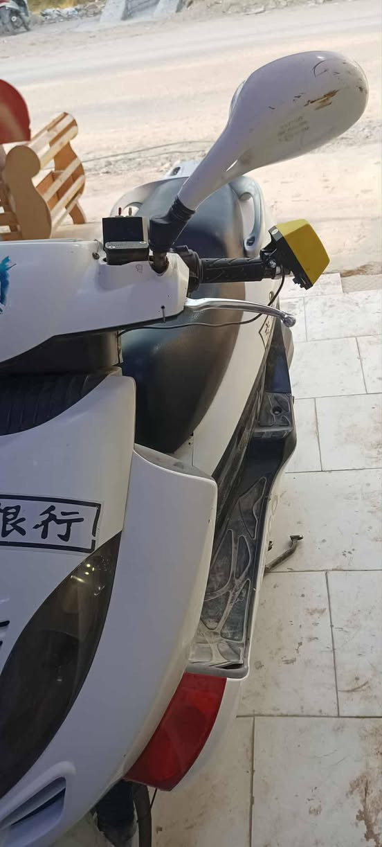 دراجه كامكو بوليسي للبيع لو مراوس الدراجه نواقصه ستاند ثنائي طاك الدراجه خير من الله 
السعر 450وبيه مجال للشراي ابو 350لدوخني مكاني حله شارع 80الرقم ***********
