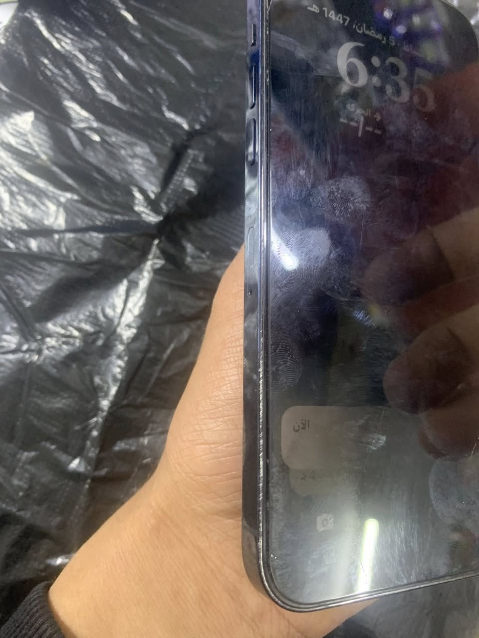 ايفون ١٢ برو ماكس بطاريه بلاديه 75 ذاكره 256  جهاز ممفتوح بلادي  سعره 500 وبي مجال بسيط ***********
