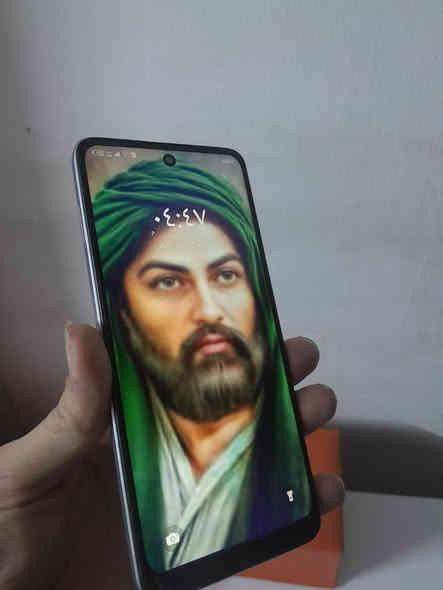 سلام عليكم تلفون انفنكس هوت s20 جهاز جديد وحلو ولمس خفيف لا يعلك ولا شيء ذاكره 128 عشوائي 13 كامره حلوه..... ملاحضه الكفر الوره ما مكسور مجرد صمغ السعر 75 وبي مجال عنواني بغداد العبيدي للتصال *********** واتساب فقط
