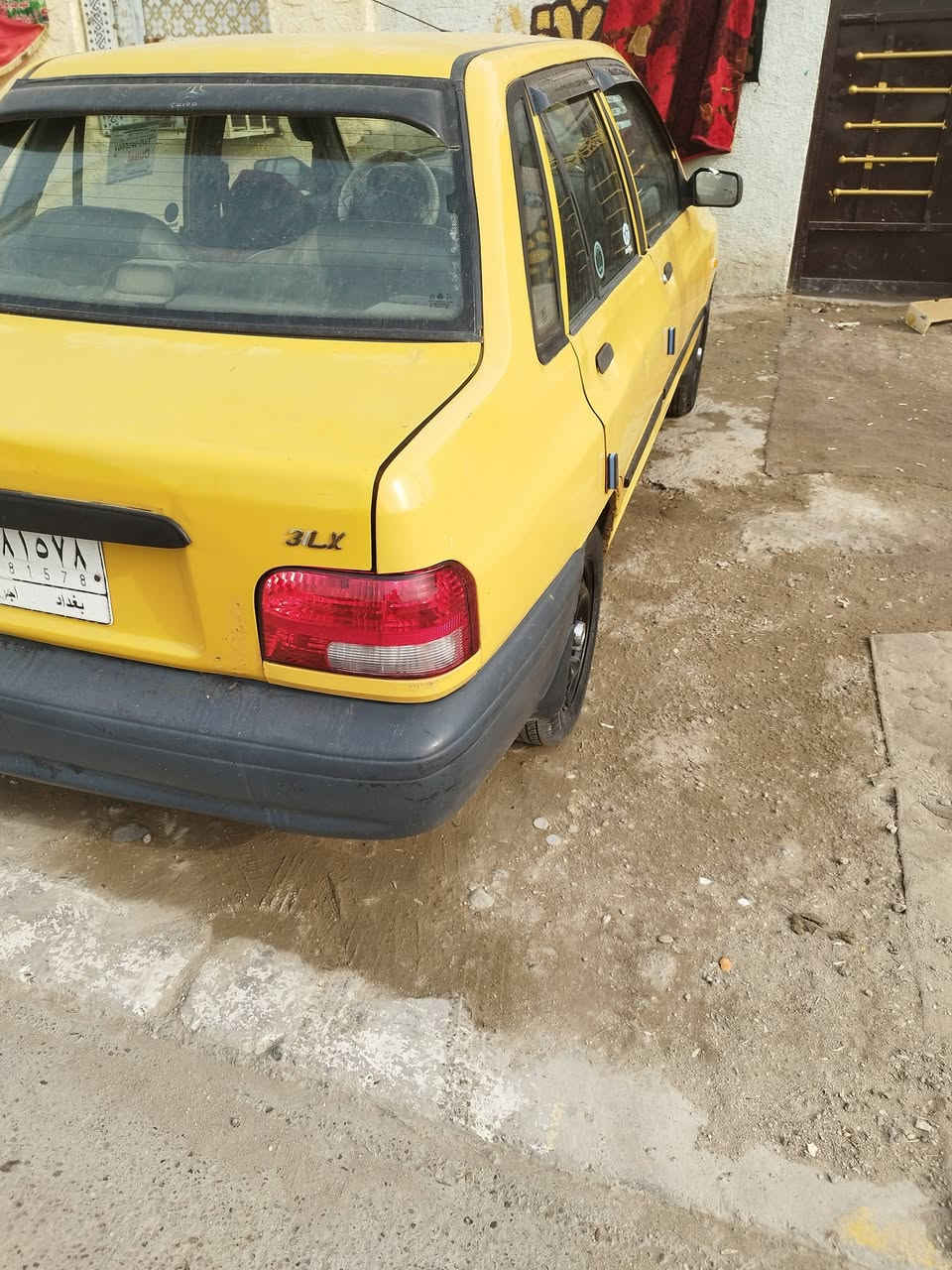 سلام عليكم حبايب أعيد نشر بسبب وعود الكاذبه سايبه موديل 13 تخم تاير جديد صدر امامي  خلفي جديد دوشمه جديده كير مشط جدد مصفرء هيه غرامات بيها فطر بل شاصي واحد فقط اسعر 24قفل قفل مكاني بغداد الحريه ***********
