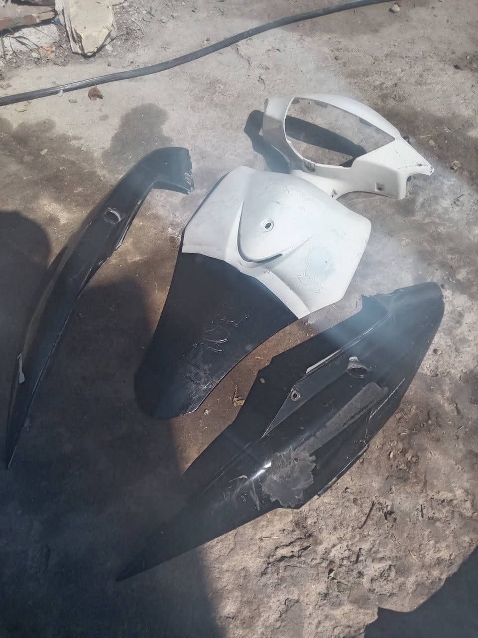 للبيع غراض ماكس عدله ومنغولي مستعجل عله بيعتهن محتاج وأريد ابيع السعر قيم واخذ بل يرضى بي الله ابيع مفرد أو شلع  شراي راسلني واتساب وتدلل مكاني الحسينيه مال الراشديه رقمي***********
