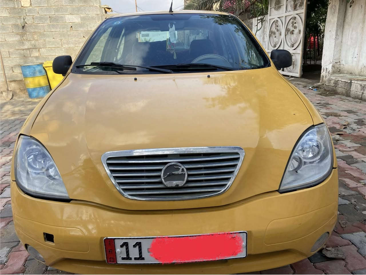 طيبة موديل 2015
تخم تاير جديد 
محرك جديد 
كير جديد 
حدادية جديدة 
بس اتخلي اسويج تشتغل ماتسمع صوتة خرسة
كهربايات جدد
كلشي بية جديد 
رقم بغداد 
سيارة بسمي نفس اليوم اداولك 
مصفرة من الهيئة والغرامات الف ماعلية 
سعر 45 وبية مجال لشراي ***********
