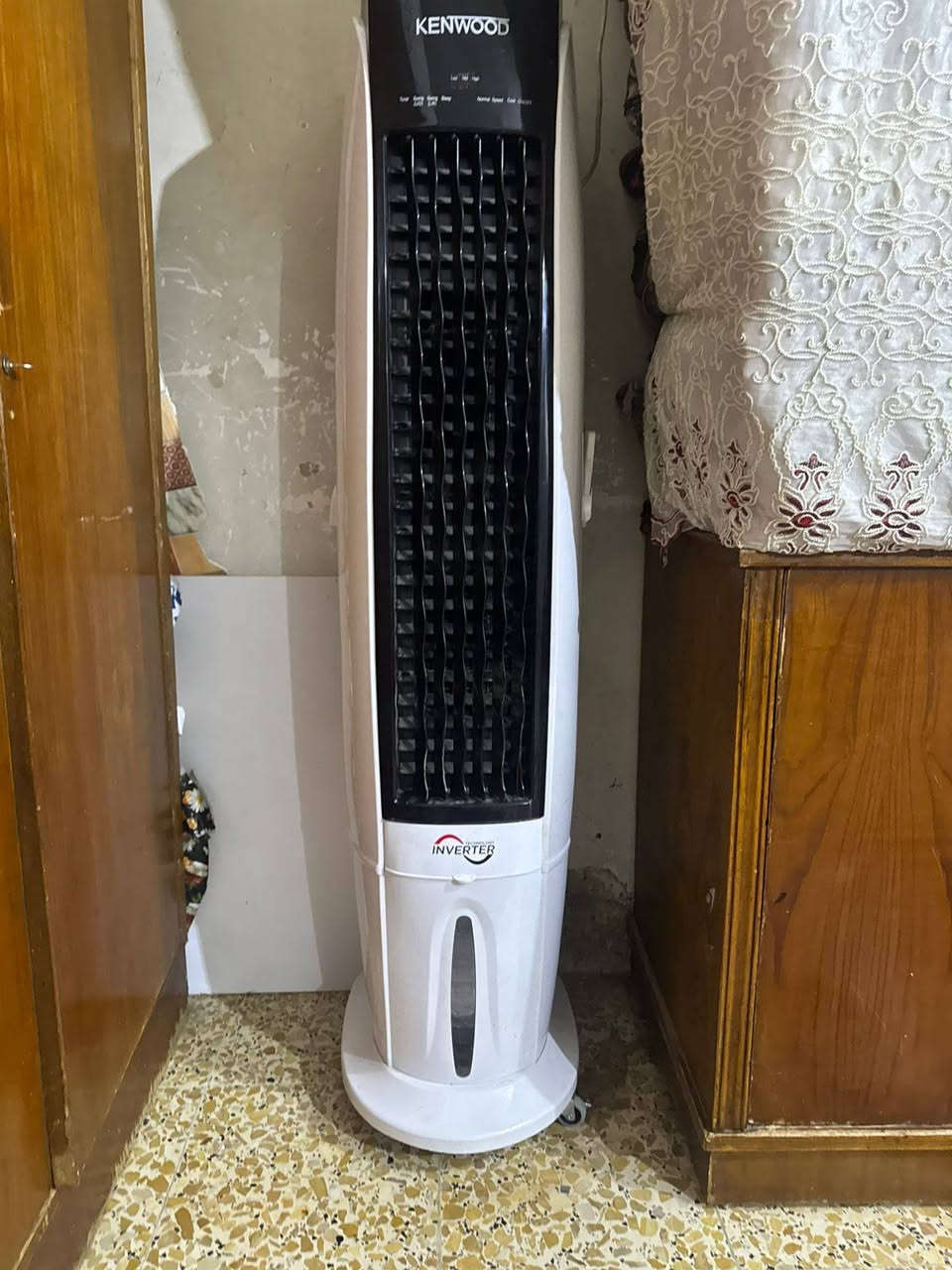 كنود عامودي الحجم الجبير بوابتين
مستعمله اسبوع 
انيرتر تسحب نص انبير كارتونتها موجوده سعرهة 260
سعر الجديده 310/ ***********
