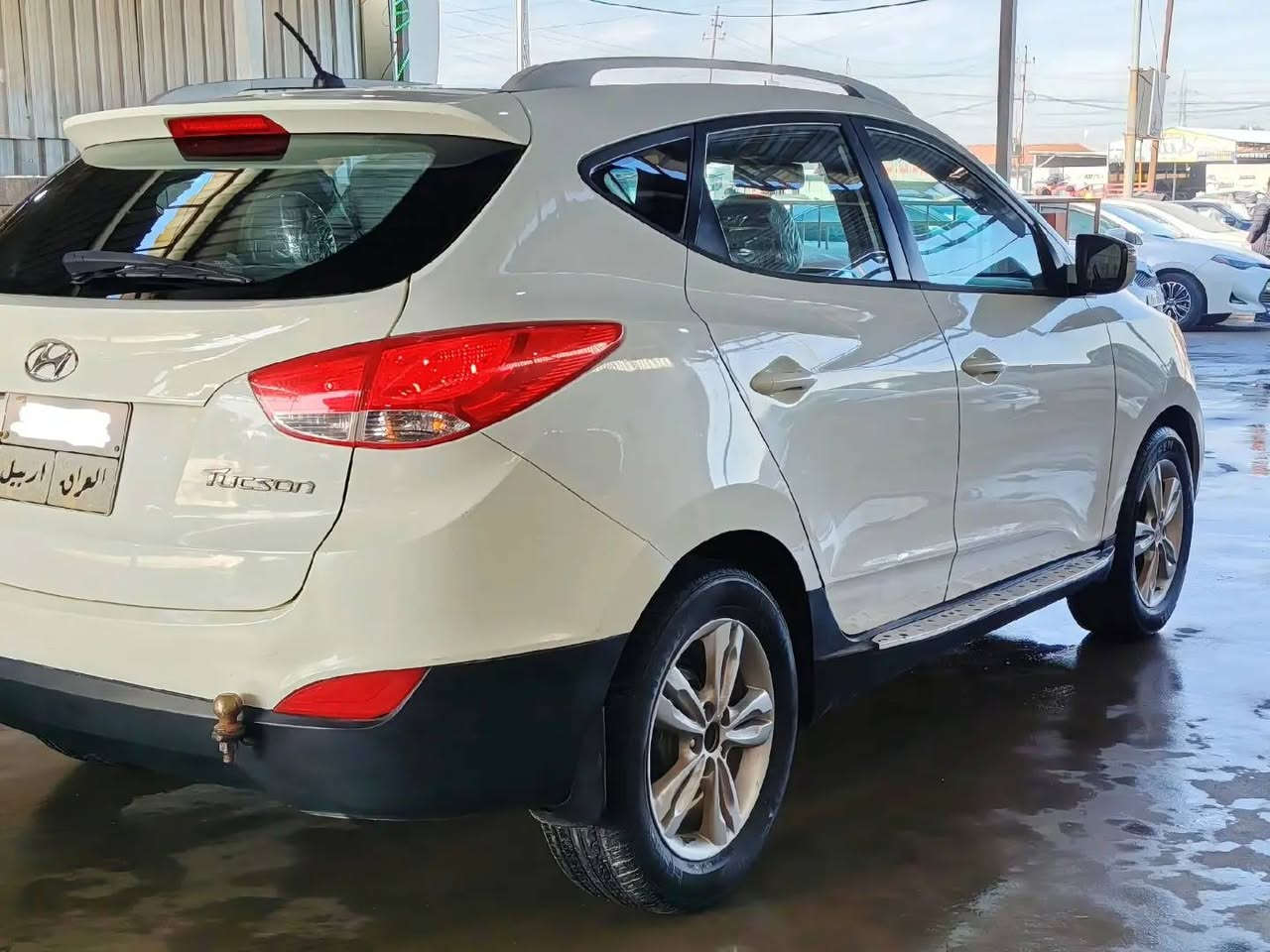 سلام عليكم سيارة هيونداي توكسون موديل 2011 مواصفات فول مكينه كير بشرط يم الرقم الخلفي صبغ وبي مكان صغير تعديل 
مراوسه حسب القناعة 
عنوان طريق اربيل موصل ناحية برطلة
للاستفسار ***********/***********
السعر 138 $$ وبي مجال
