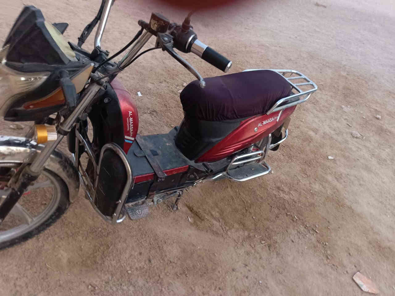 سلام عليكم  دراجه شحن هارلي للبيع او مراوس دراجه ماكس ثعلب   حسب قناعه بطاريات يقرن 10 نضافه  كدامك   نضام R بك 5 بطاريات   سعر 285 وبي مجال بسيط  عنوان كرمه جماعت فلوجه اجيبه الكم يم جسر كرمه
واتساب  ***********
اتصال  ***********
او خاص
