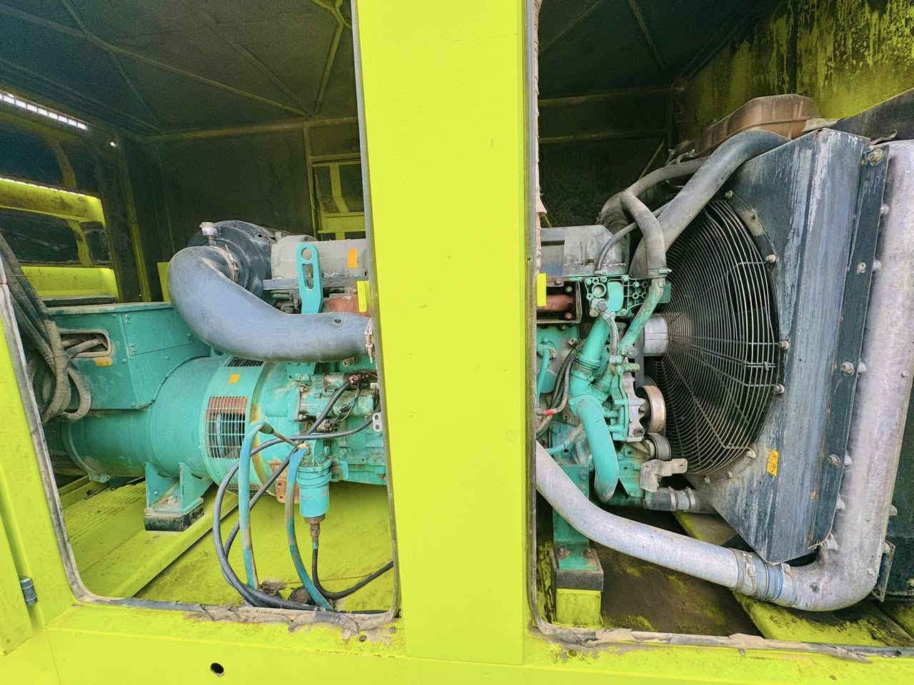 فالفو دي ٩ حجم ٩٤٠ كاتم ٢٨٠ كيفي
بشرط وظمان حمل عنوان خانقين حي الصناعي كراج الشمال ***********
