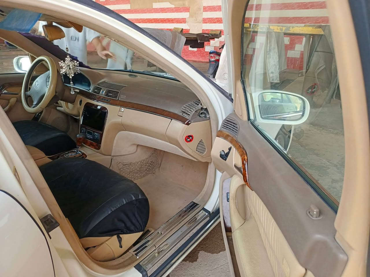 مرسدس غواص موديل ٢٠٠١
S 350

صبغ الشركة مامضروبة

السعر ١١٠ $

 مواصفات معروفة 
حولتها دبلات

رقم انكليزي بسمي

مكانها بالناصرية

***********

موجود اتصال وواتساب
