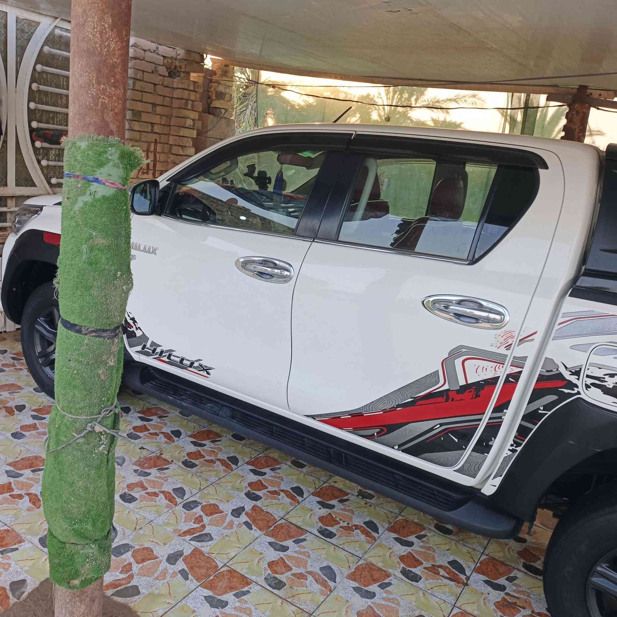 فورويل للبيع تيار موديل 24 ماشيه 45 السعر 375 بيها مجال بسيط سياره مكفوله كفاله عامه ***********

