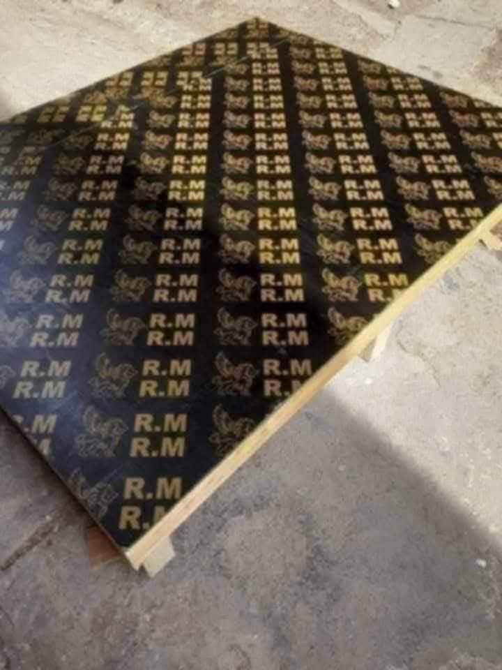 صومية نفرين ٢عراقية للغرف التركية
 قياس 2 متر في 170 سم
٦ ارجل ارتفاعها ٣٥ استندر
قوية ضمان مفتوح 

قياس ٢متر في ٩٥ سم  للنفر الواحد1
ارتفاعها ٣٥ استندر 
٦ارجل قوية ضمان مفتوح
توصيل مجاني داخل بغداد فقط
*********** واتساب بغداد, العراق
