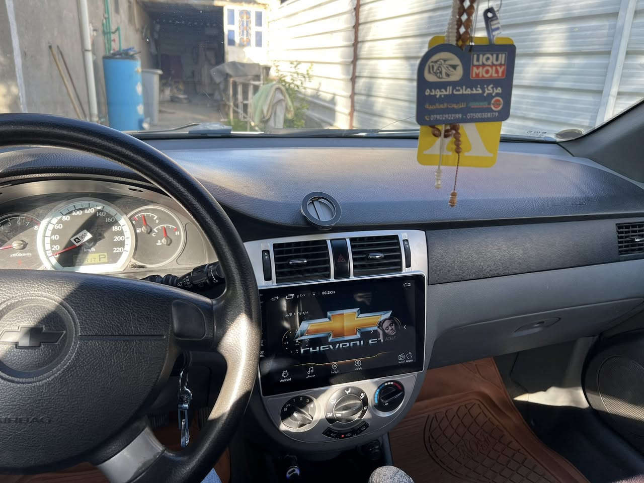 سلام عليكم أوبترا موديل 2010
رقم شمالي بأسم عربي بيها  جاملغ امامي مبدل جهة اليمين والخلفي بي شبر 
مكان سيارة المحمودية 
السعر ٨٥ بيها مجال 
الاتصال ***********
