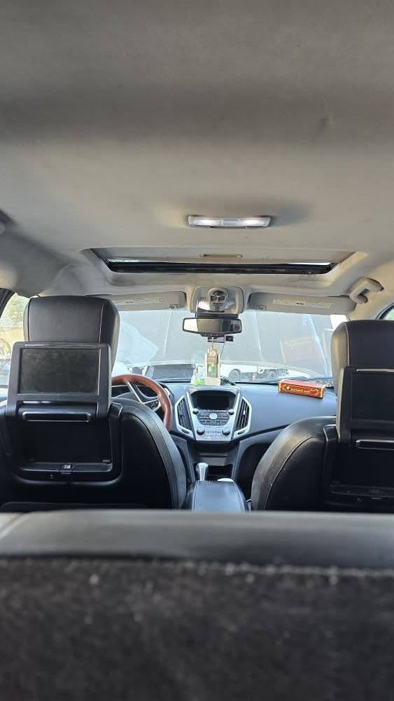 السلام عليكم 
جمسي تيران 2012 ستة سلندر فول مواصفات 
بيهه ضربة بالبيبان والجاملغ الخلفي مبينات بالصور مامصلحة
محرك جديد ويالة جدد بالجيس ادامة كاملة السعر 90 قفل
مكاني البصرة شط العرب الرقم *********** البصرة, العراق
