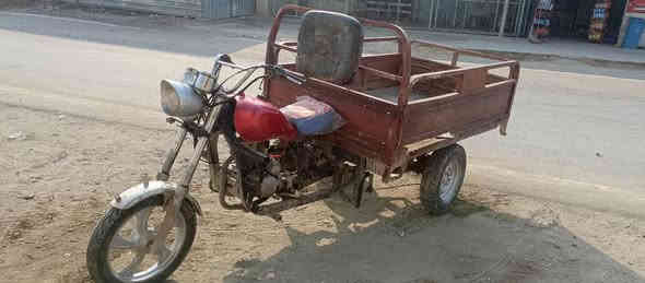 السلام عليكم
عندي هاي الستوته رايدها ب400 الف وبيها مجال 
الي يريدها يخابرني ع هذا الرقم ***********
 ما متواجد خاص خابرني وتدلل
