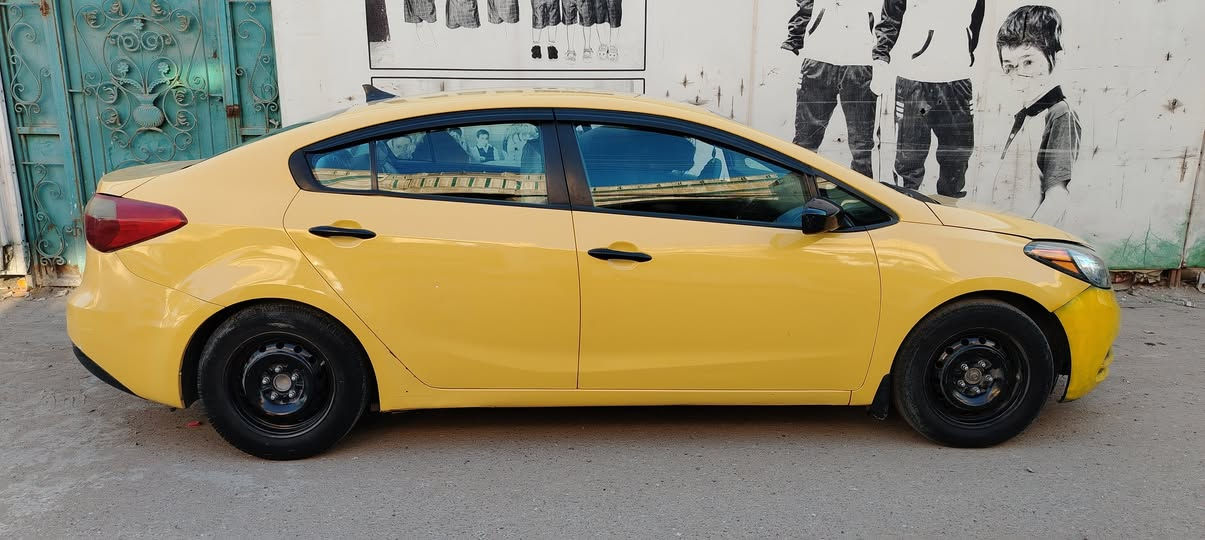 سلام عليكم اخوان
فورتي م ٢٠١٦ رقم بغداد انكليزي. سنويه وهزه ورقم جديد بأسمي شخصيا
ليبل واحد بدون تبديل 
اماكن معجون بسيطه فقط موجود سونار بالمنشور
كير مكينه تبريد جاهزه  + منضومه غاز 
عنواني بغداد الشعب حي اور
*********** ابو ديمه
السعر ١١٤ وبيها مجال
مكلف بالنشر
اتصال. او واتساب متوفر
