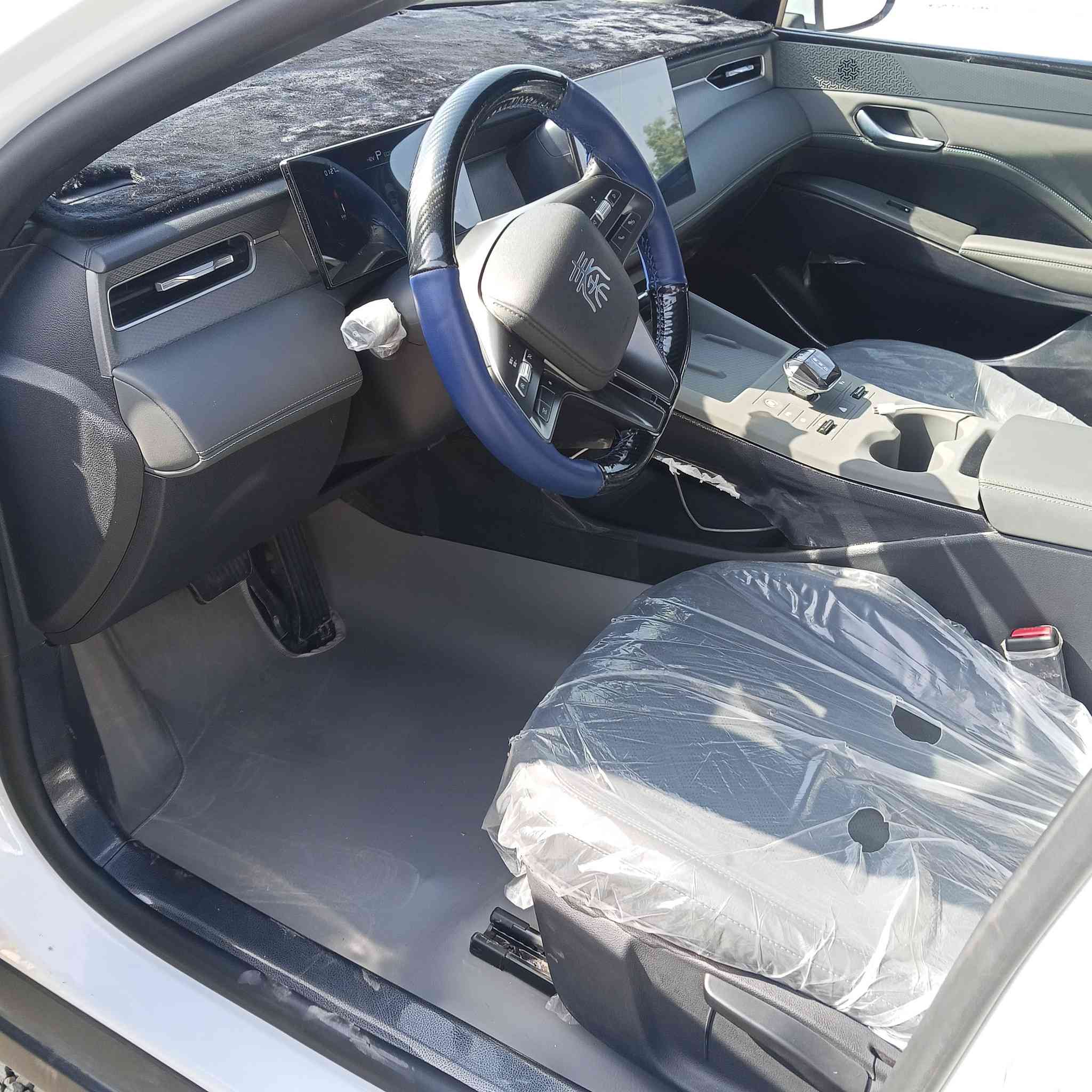 بي واي دي
الفئه الجن بلاس 
الداخل زيتوني 
الموديل 2025 ماشيه 6000
الرقم بغداد تحويل ثاني يوم 
كفاله عامه 
الموصفات معروفه مال الجن بلاس 
سياره نضيفه جدآ 
مدوشمه الكعيات 
مدوشمه الصندوك 
حمايه راديتر مشبج الخاص البي واي دي 
السبايدر الخاص بل بي واي دي 
مطريات خاص بل بي واي دي 
بعد هواي ضايف شغلات عليها 
***********
