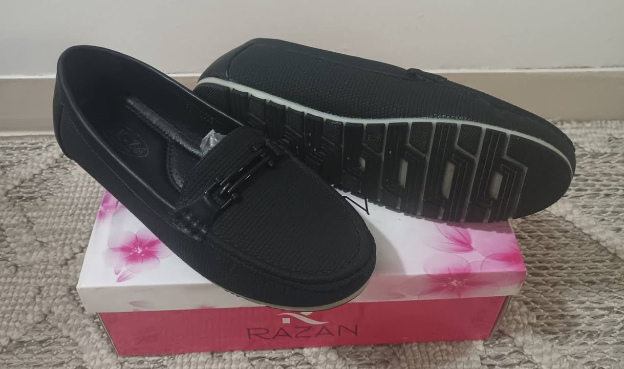 للبيع احذيه بيجي واسود أسود طبي ارضيه جلاتين


**إذا كنت صاحب هذا الإعلان وتريد حذفه لأي سبب، رجاءا أرسل رسالة إلى الدعم الفني**